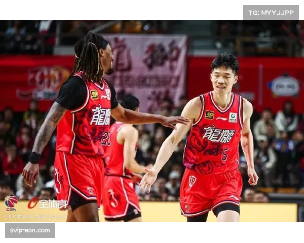 广州龙狮失去李炎哲内线 护框能力下降影响防守转换节奏 广州龙狮失去李炎哲内线 护框能力下降影响防守转换节奏